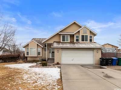 9162 S W 3140 West Jordan, UT 84088