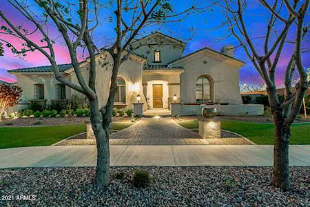 2229 E Crescent Way Gilbert, AZ 85298