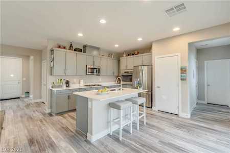 8130 Pinyon Ridge St Las Vegas, NV 89166