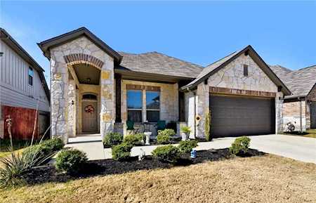 1305 Goldilocks LN Manchaca, TX 78652