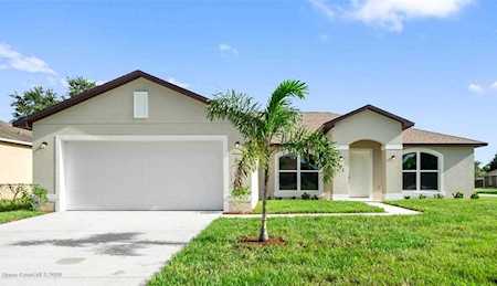 731 SE Consumer Street Palm Bay, FL 32909