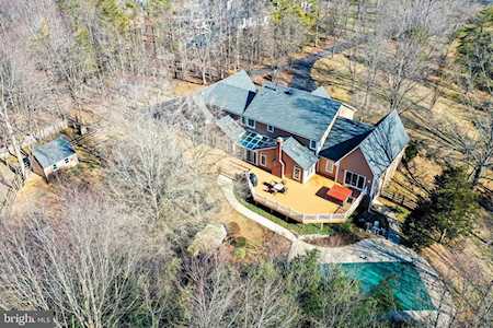 22110 Foxlair Rd Laytonsville, MD 20882