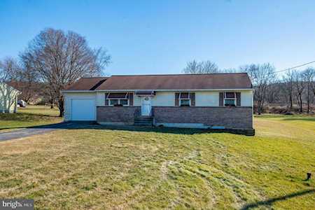 904 Park Rd Blandon, PA 19510