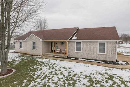 271 Eastview Dr Bargersville, IN 46106