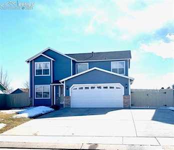 1135 Lindstrom Drive Colorado Springs, CO 80911