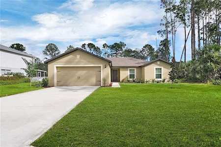 1099 Lake Arbor Ct Tavares, FL 32778