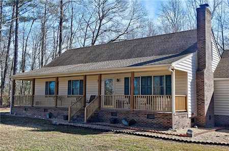 6613 Corinth Chapel Rd Suffolk, VA 23437