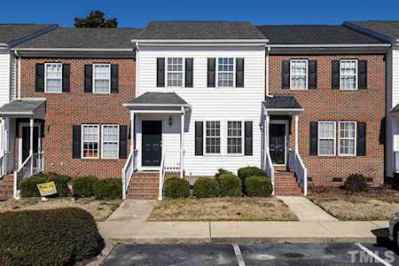 1726 Stroll Circle Fuquay Varina, NC 27526