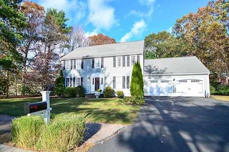 3 Emerson Rd Walpole, MA 02032