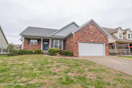 8904 Fox Chase Pl Louisville, KY 40228
