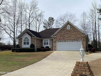 1308 Charter Cir Jasper, AL 35504