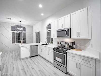 10517 Beachwalk Place Las Vegas, NV 89144