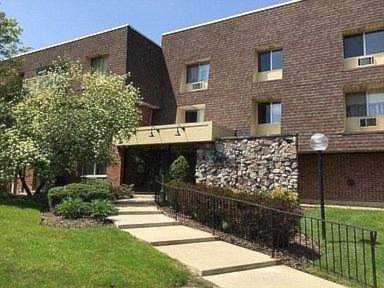 6 Villa Verde Dr #213 Buffalo Grove, IL 60089