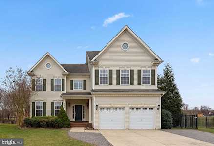 902 Briggsdale Ct Gambrills, MD 21054
