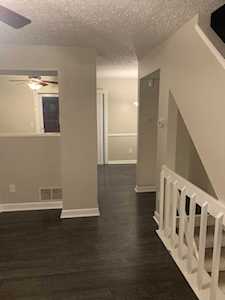 942 Annagladys Drive Worthington, OH 43085