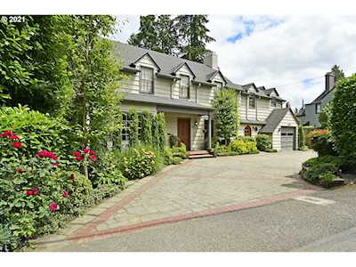 2222 SW Broadway Dr Portland, OR 97201