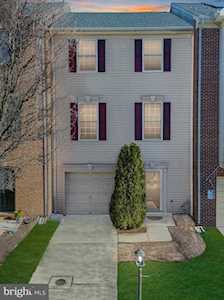 2506 Cheyenne Dr Gambrills, MD 21054