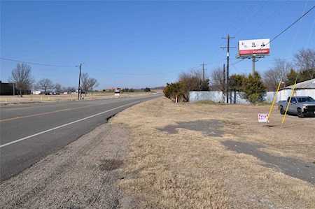 1205 N Waco Van Alstyne, TX 75495