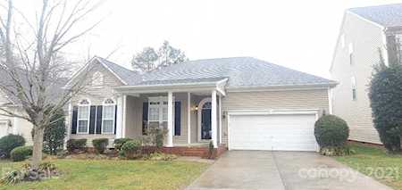 2104 Lord Proprietor Ln Waxhaw, NC 28173