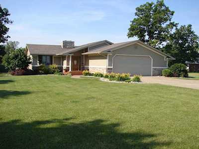 2743 E Bucher Road Syracuse, IN 46567
