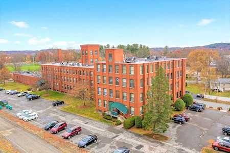 54 Green St #412 Leominster, MA 01453