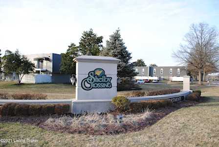 708 La Fontenay Ct Louisville, KY 40223