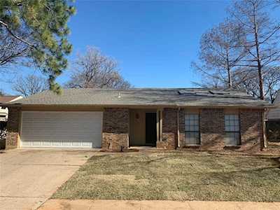 3724 Windsong Lane Bedford, TX 76021
