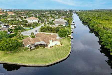 6824 Danah Ct Fort Myers, FL 33908