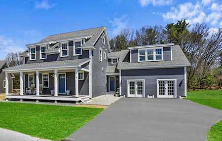 7 Gabaree Ct Newburyport, MA 01950