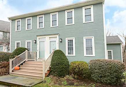51 Brookdale Cir #51 Shrewsbury, MA 01545