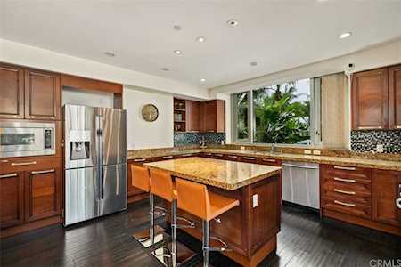 5049 Scholarship Irvine, CA 92612
