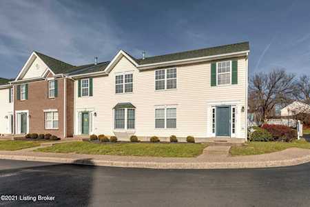 9409 Bayberry Green Ln Louisville, KY 40291