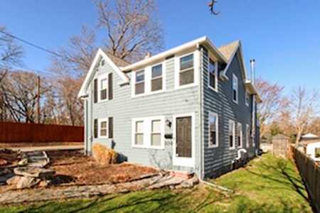 106 Bunker Hill Ln Quincy, MA 02169