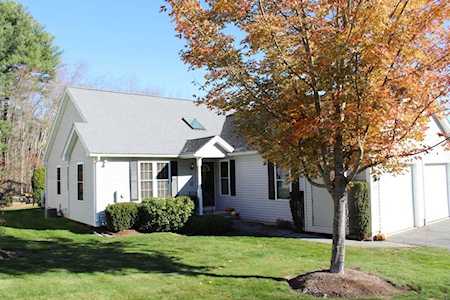 93 Country Squire Rd #93 Uxbridge, MA 01569