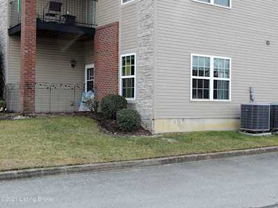 7311 St Andrews Woods Cir #103 Louisville, KY 40214