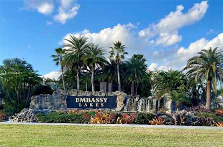 4085 Augusta Ave Cooper City, FL 33026