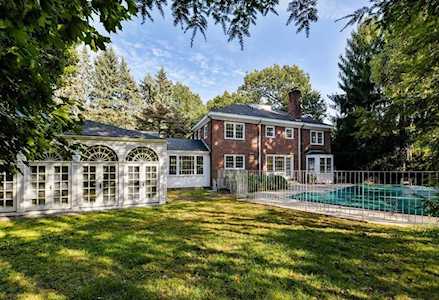 39 Myopia Road Winchester, MA 01890
