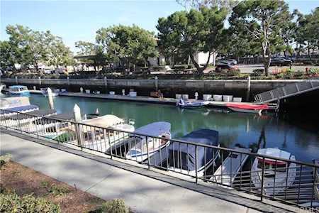 9124 N Marina Pacifica Drive Long Beach, CA 90803