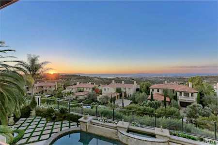 17 Vista Luci Newport Coast, CA 92657