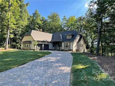 13 Hendrickson Ct Biltmore Lake, NC 28715