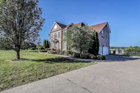 3907 Clarke Pointe Ct Crestwood, KY 40014