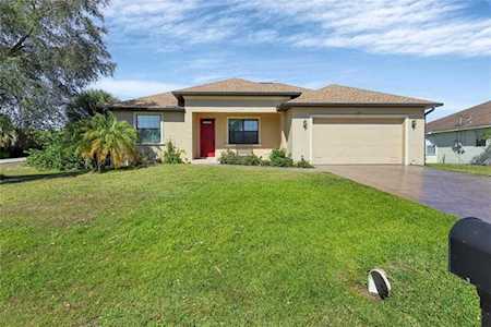 107 Medalist Rd Rotonda West, FL 33947