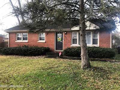 7402 Michael Dr Louisville, KY 40228