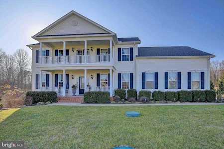 972 Falls Pointe Way Huntingtown, MD 20639