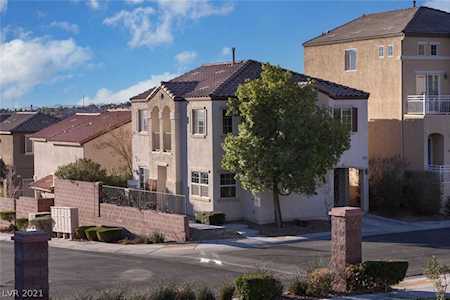 10557 Shiny Skies Dr Las Vegas, NV 89129