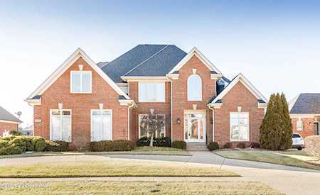 2214 Highland Springs Pl Louisville, KY 40245