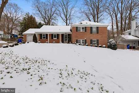 10105 Bexhill Dr Kensington, MD 20895