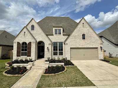 18934 Balmorhea Park Drive Cypress, TX 77433