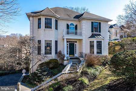 107 Merion Hill Ln Conshohocken, PA 19428