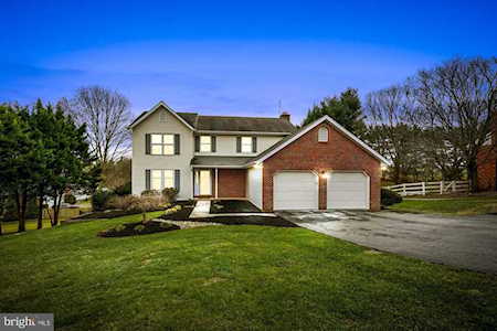 9395 Tiller Dr Ellicott City, MD 21042